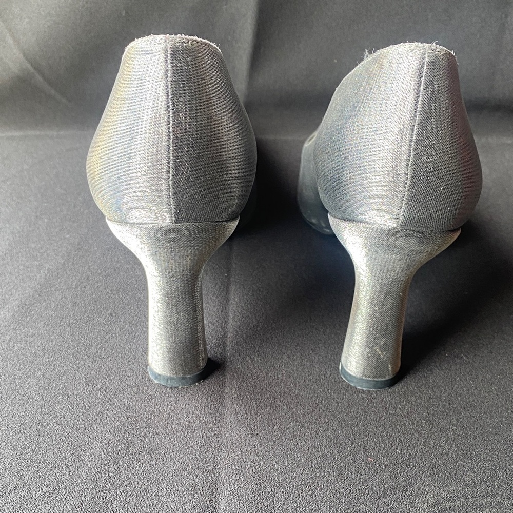 Stuart Weitzman Shimmering Gray Heels - Picture 5 of 9